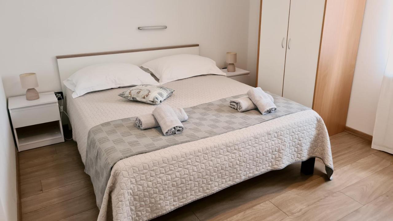 Appartement Romeo à Sukošan Extérieur photo